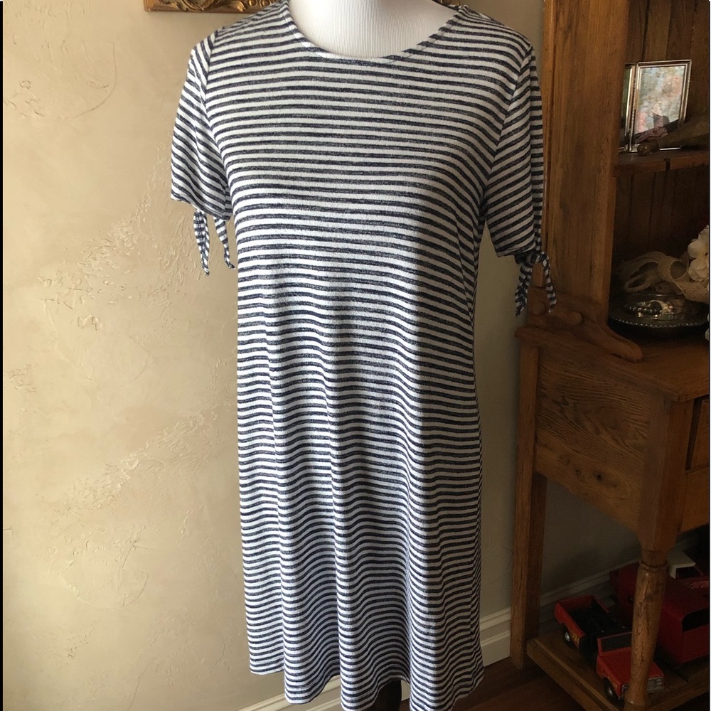 Gap Open Sleeve Dress